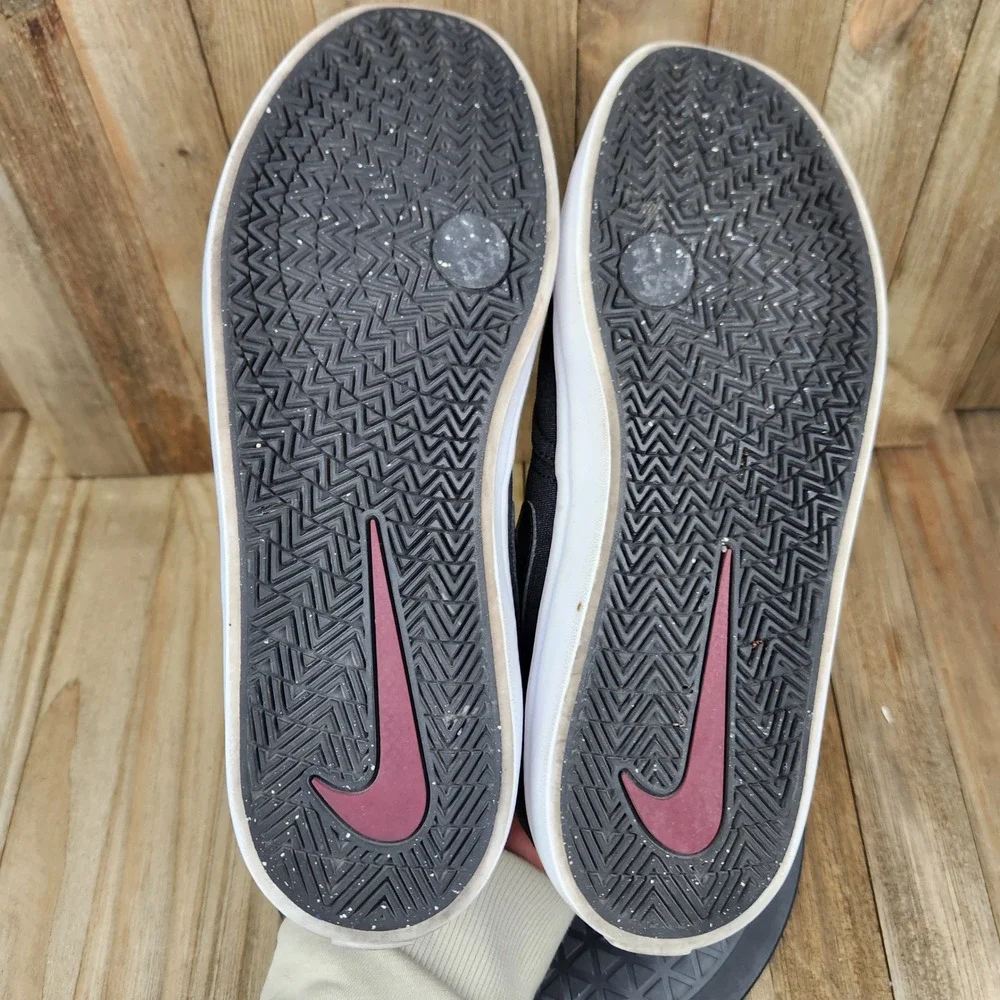 Nike SB Check Solarsoft Mens size 8 Canvas Black Skate Shoes 843896-001